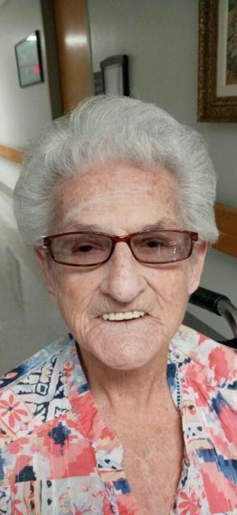 Suzanne Marie Logan Profile Photo