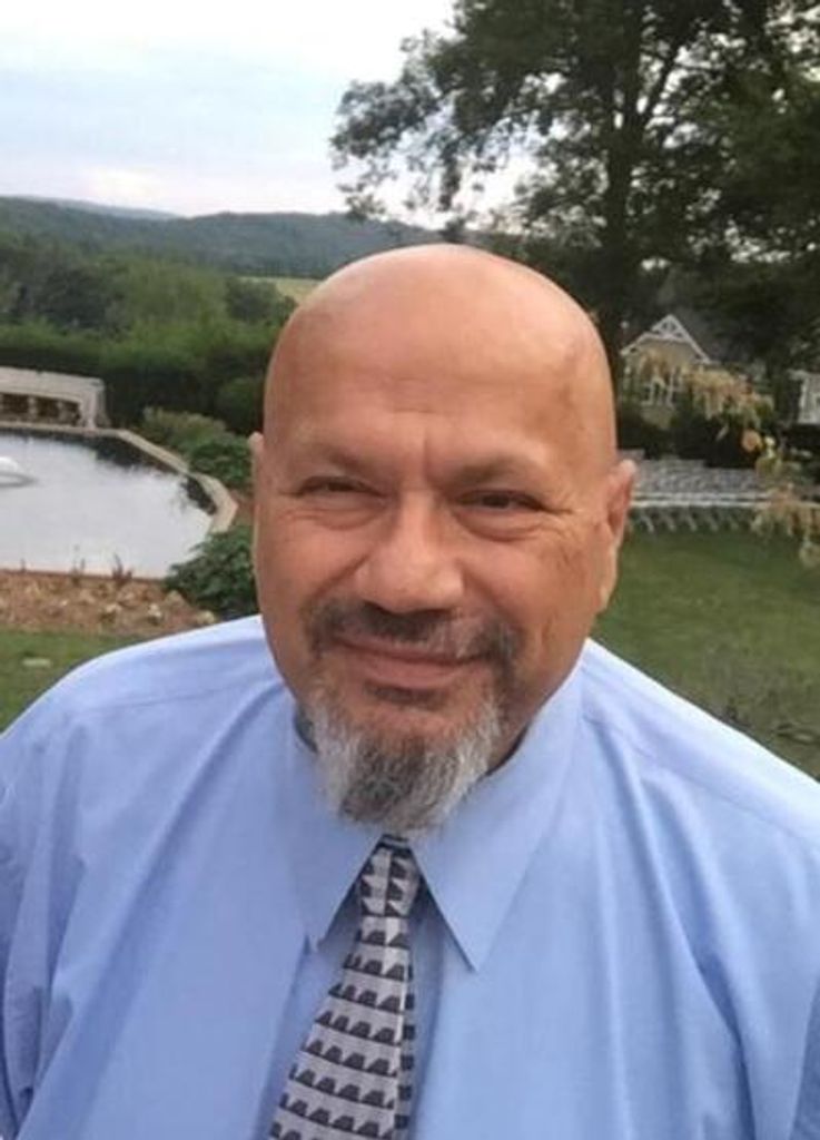 Konstantinos Karambelas Profile Photo