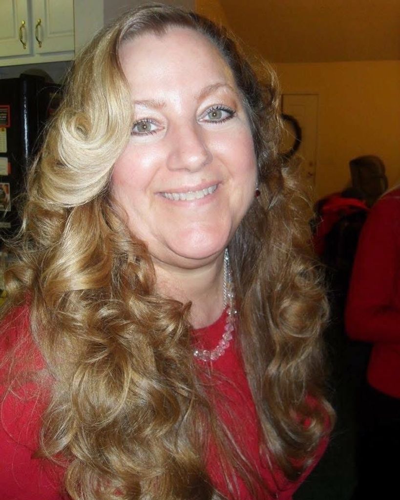 Donna Marie Hollowell