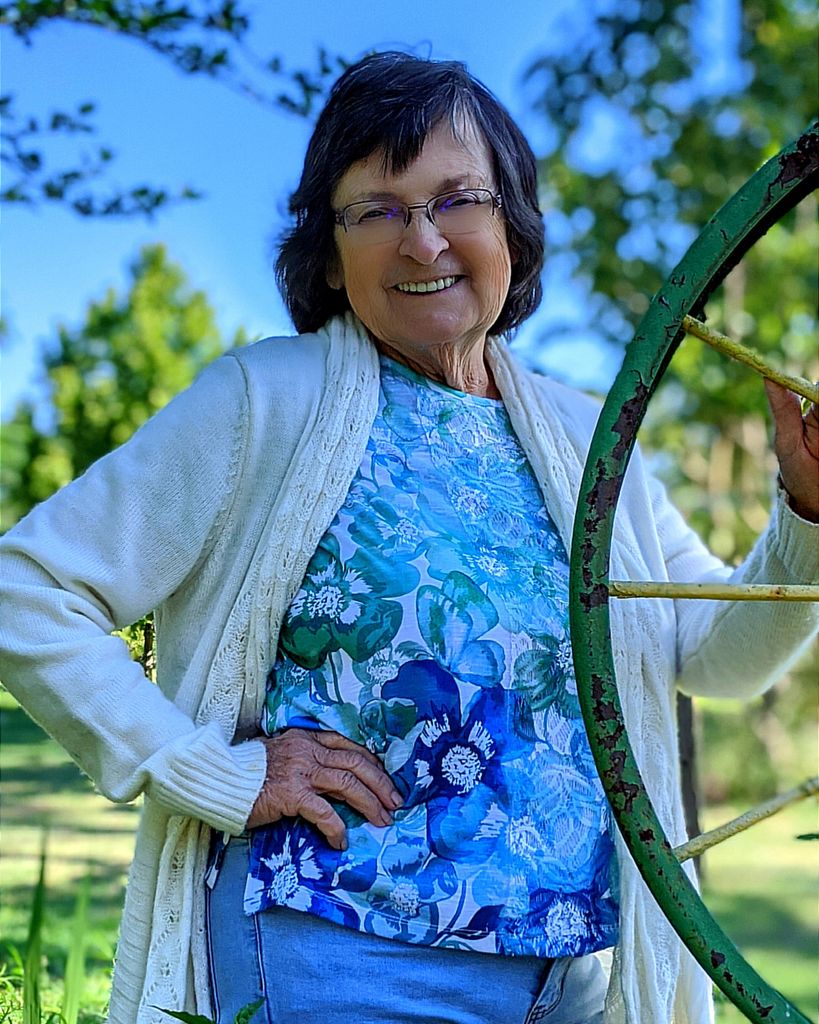 Linda Kelly