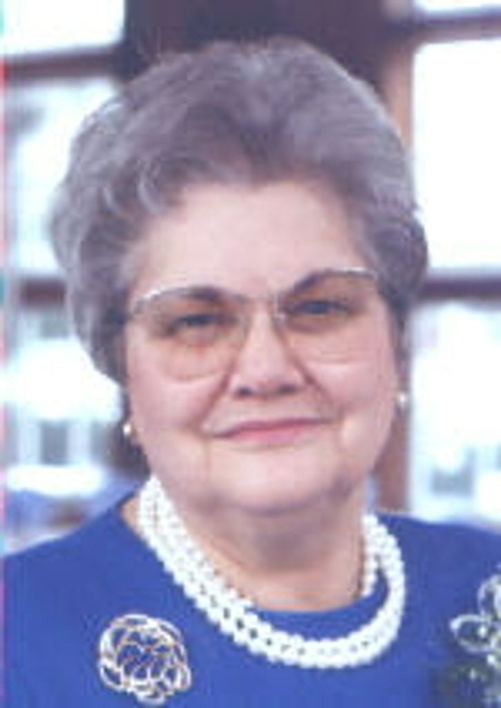 Louise Hinds Profile Photo