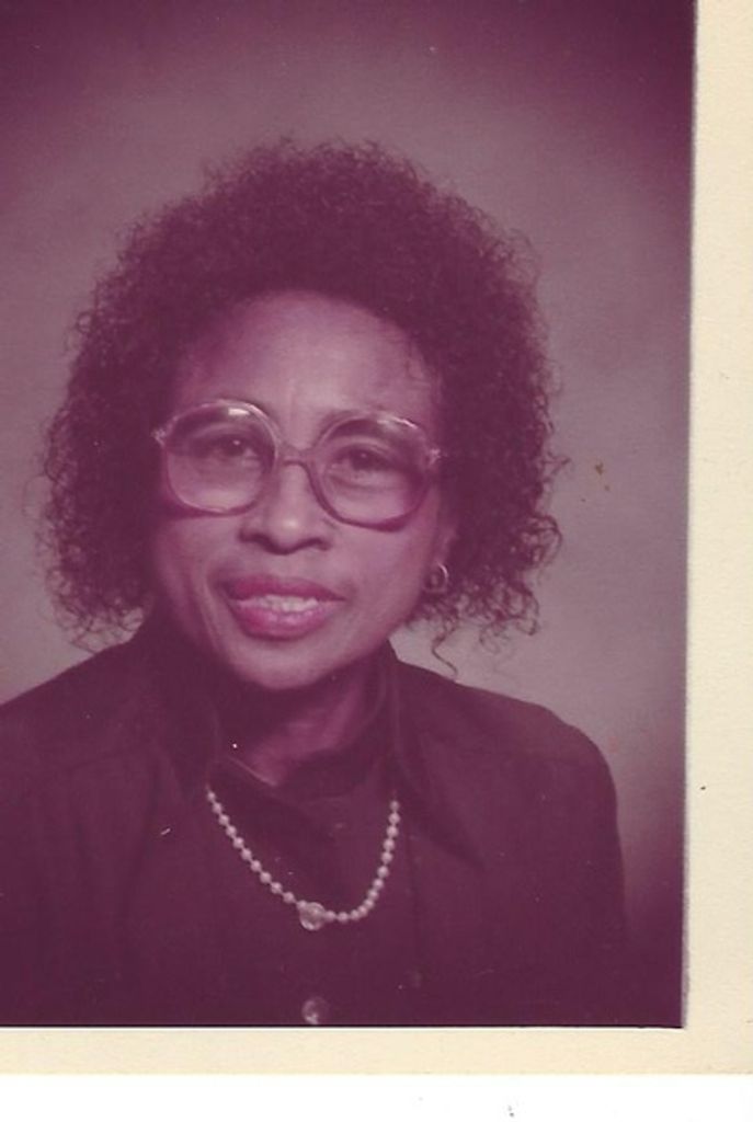 Roxie Lee Clayton Profile Photo