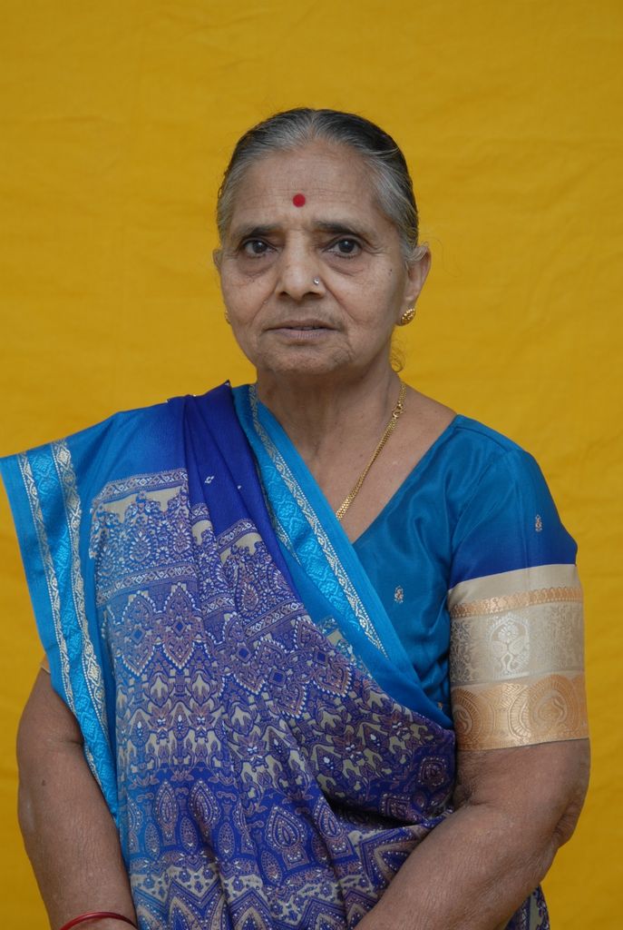 Pushpa Jekishan Khatri