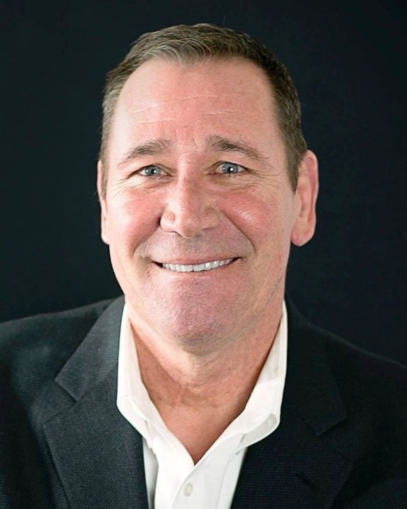W. Robert Snow Profile Photo