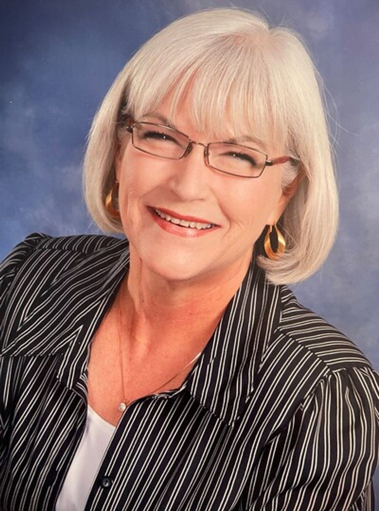 Yvonne Novark Profile Photo