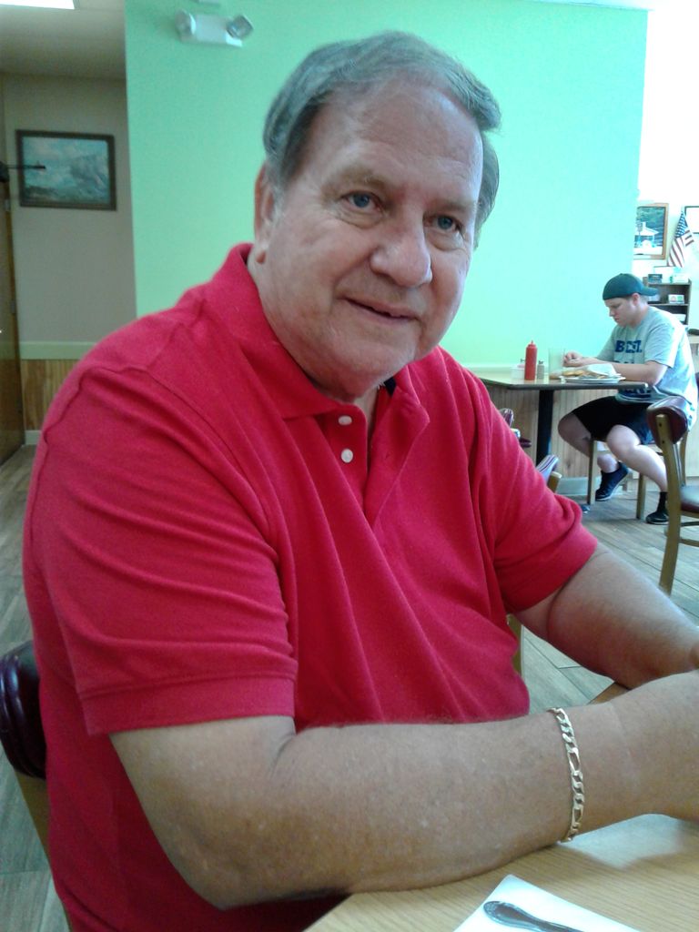 Chester Grochowski Profile Photo