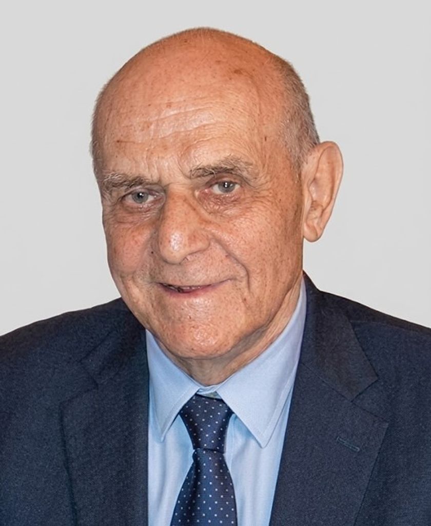 Jaroslav Lucachik Profile Photo