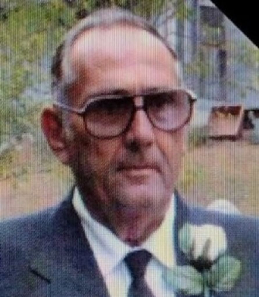 Robert Gail "Bob" Flowers