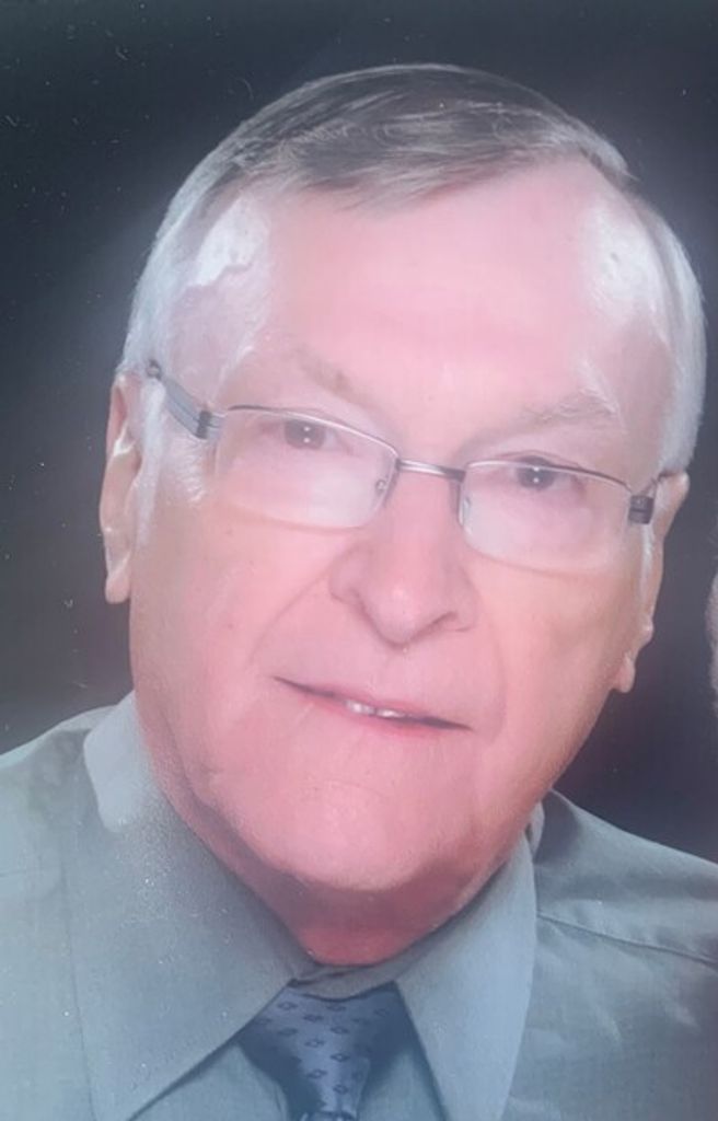 Roland Farwell Profile Photo