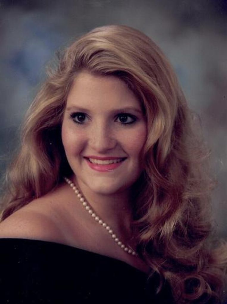Kristin L Hall Profile Photo