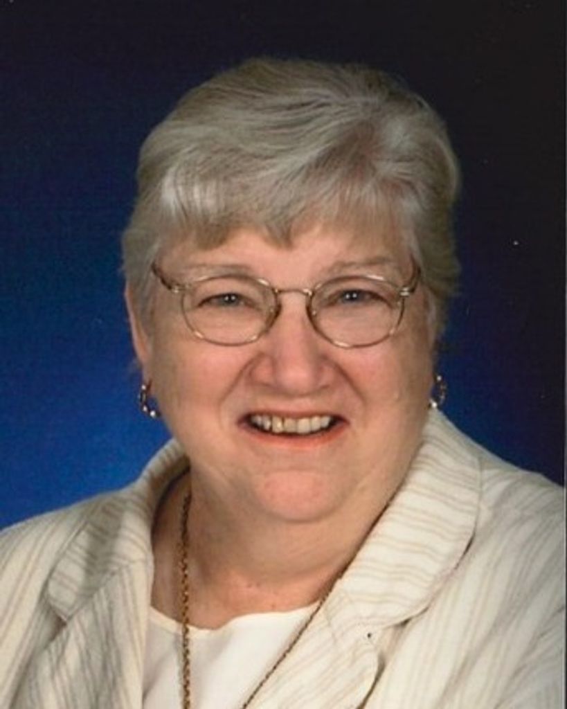 Evonne Mae Carlson Profile Photo