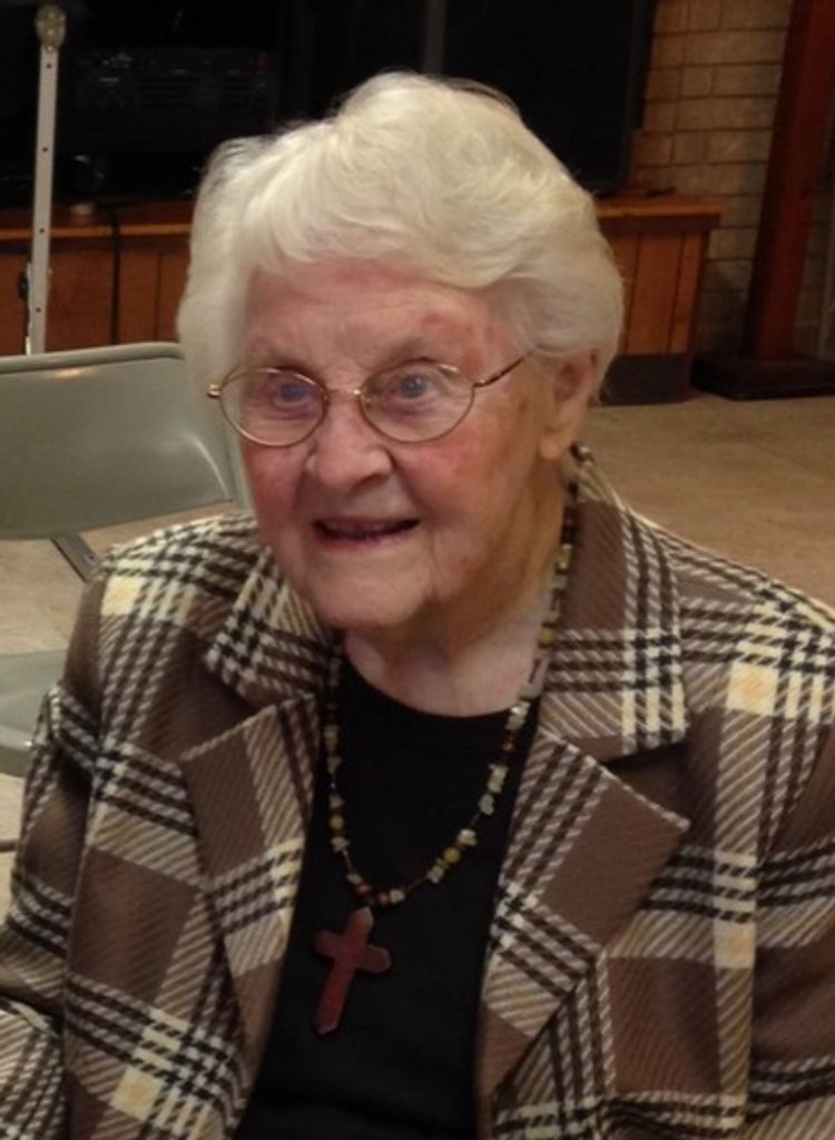 Leona Hohenberger Smylie Profile Photo