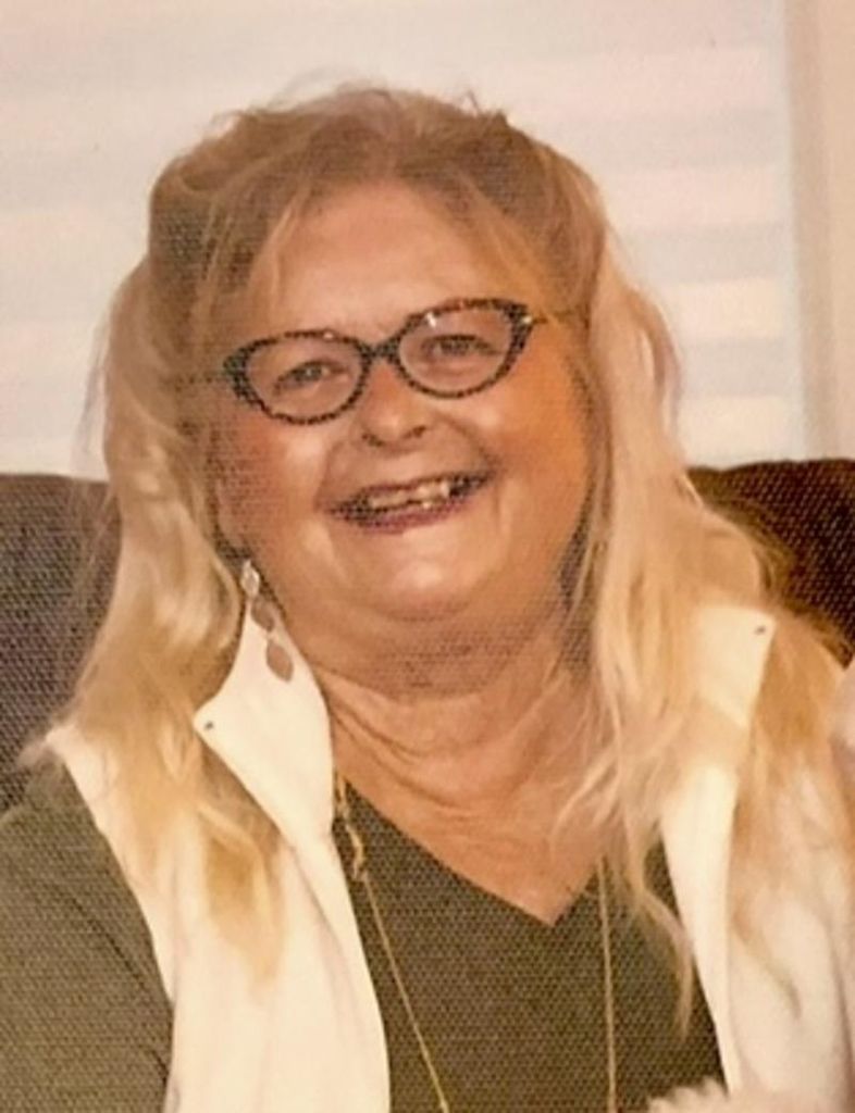 Linda Lou Caiharr Profile Photo