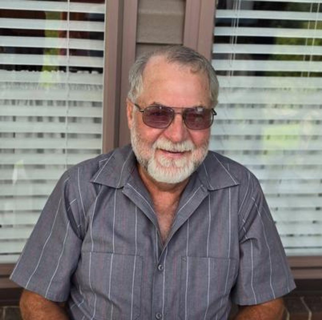 Robert Lee Lilly Profile Photo