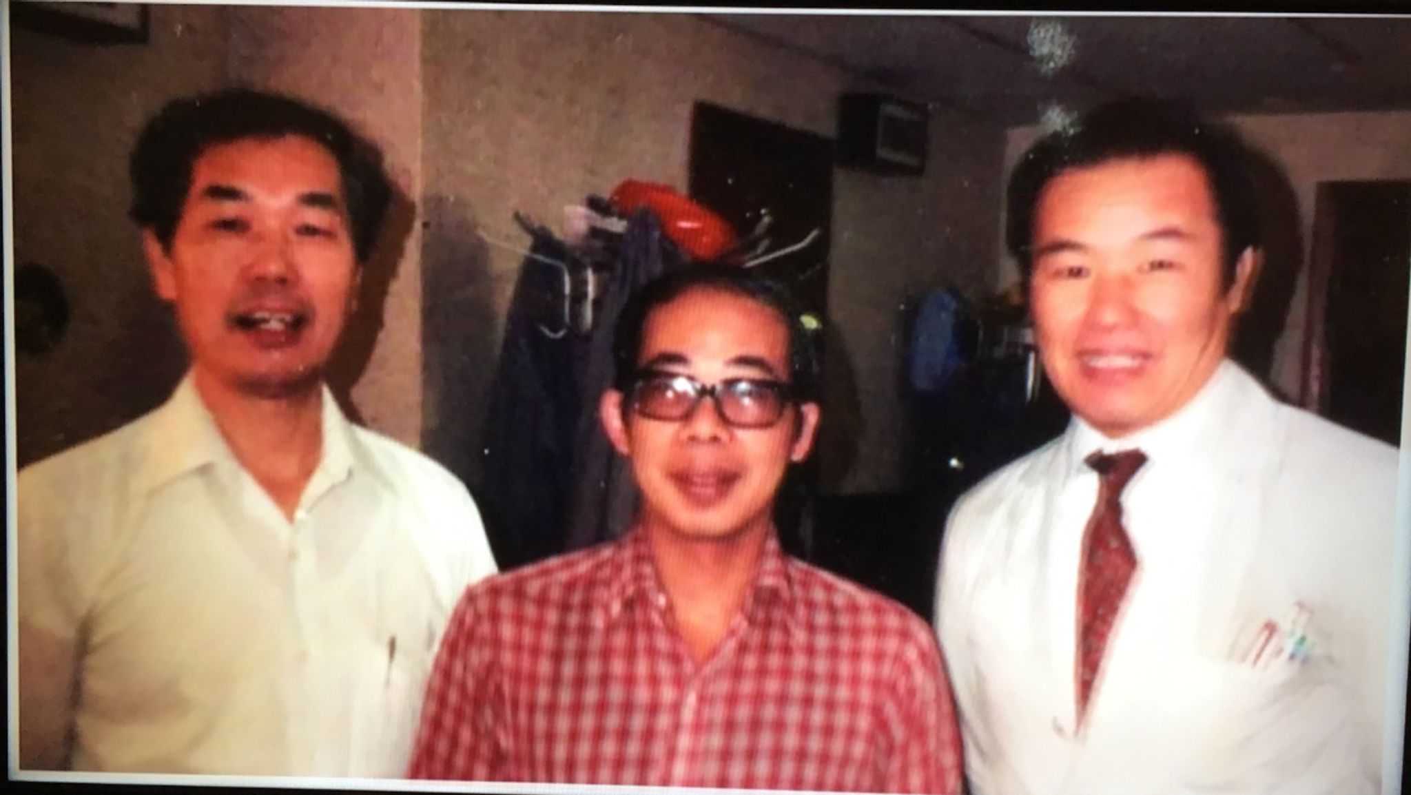 Kim Hong " Kenny" Hom photo gallery image 1 of 13