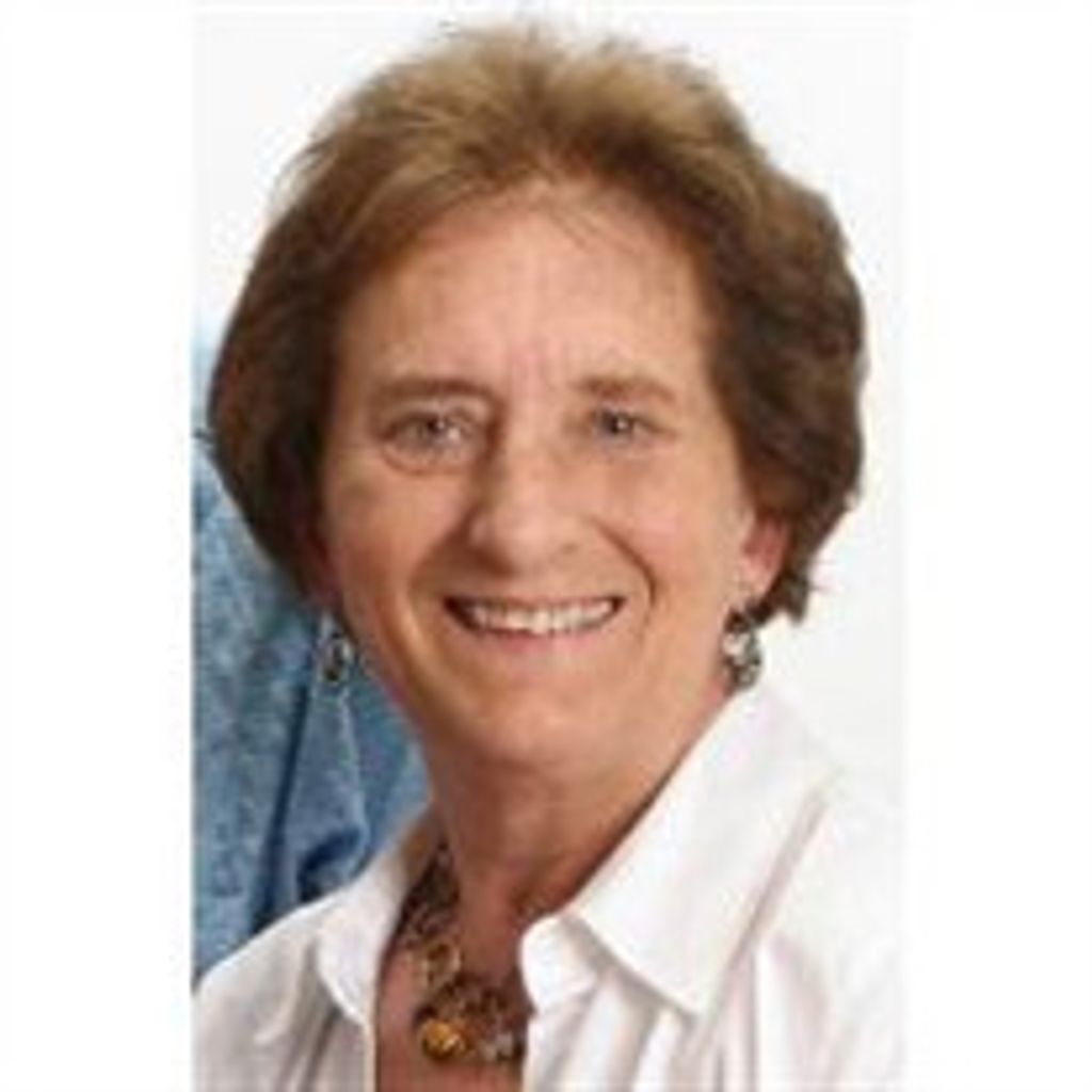 Maxine Pray Profile Photo