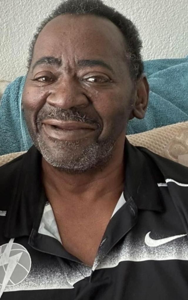 Leonard Oliver Sims Profile Photo