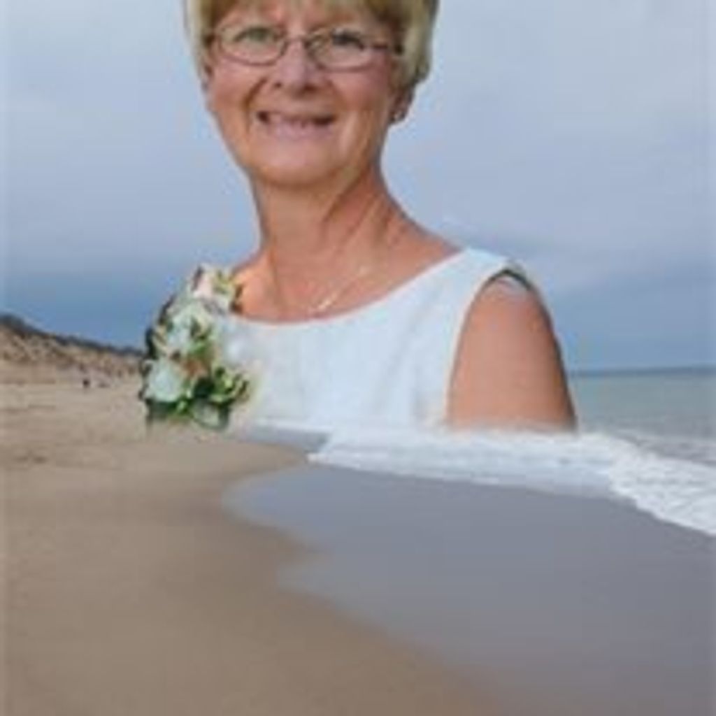 Elaine (Daniels)  Ebert