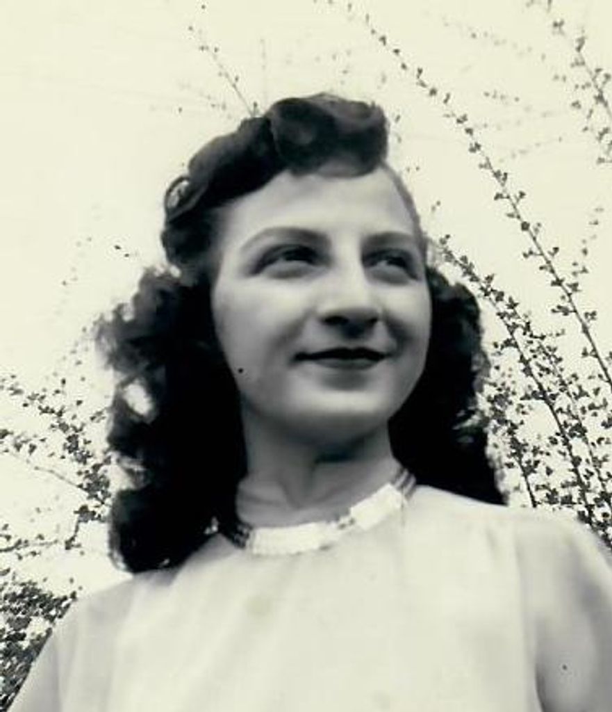 Claire L. Laspina Profile Photo