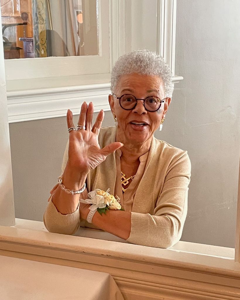 Vivian Anna Jones Profile Photo