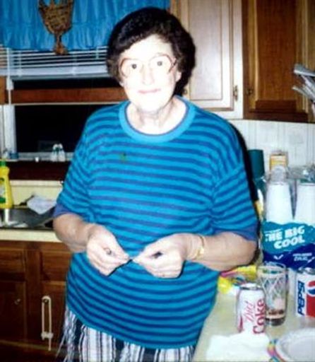 Ruth Alice Sizemore photo gallery thumbnail 31 of 50