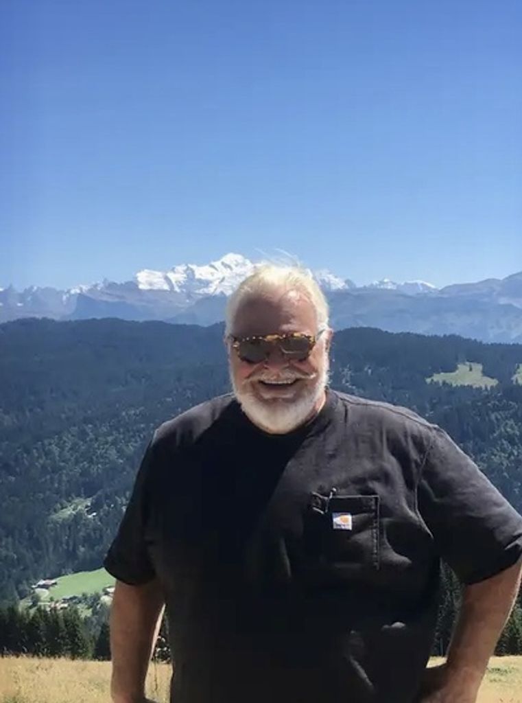 Frank Lloyd Brisk Profile Photo