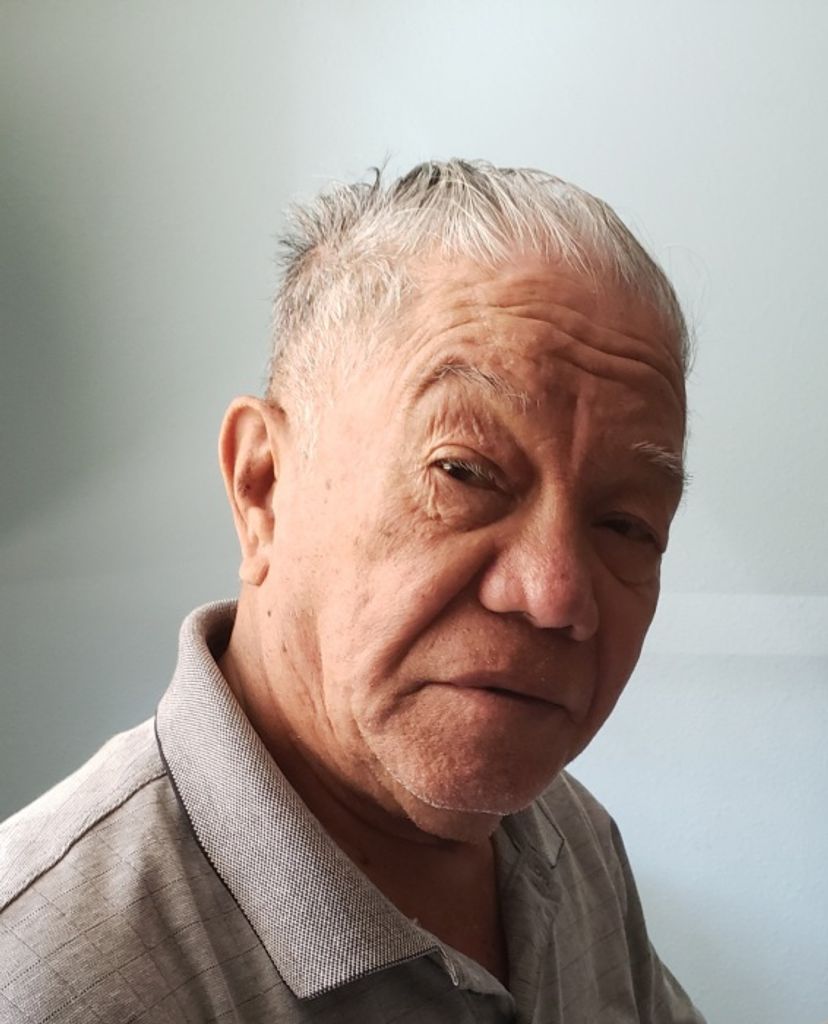 Manuel Aquiningoc Profile Photo