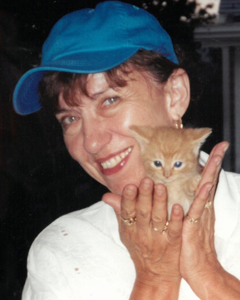 Lois Dyer