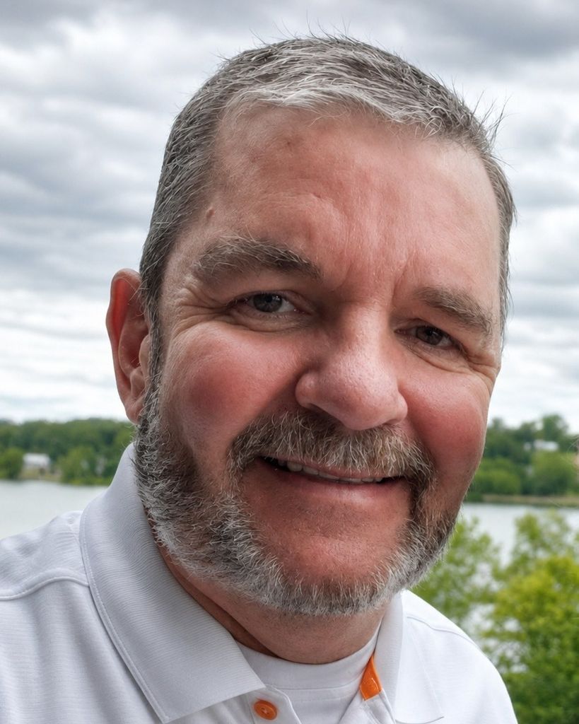 Roy Lee Garrett Profile Photo