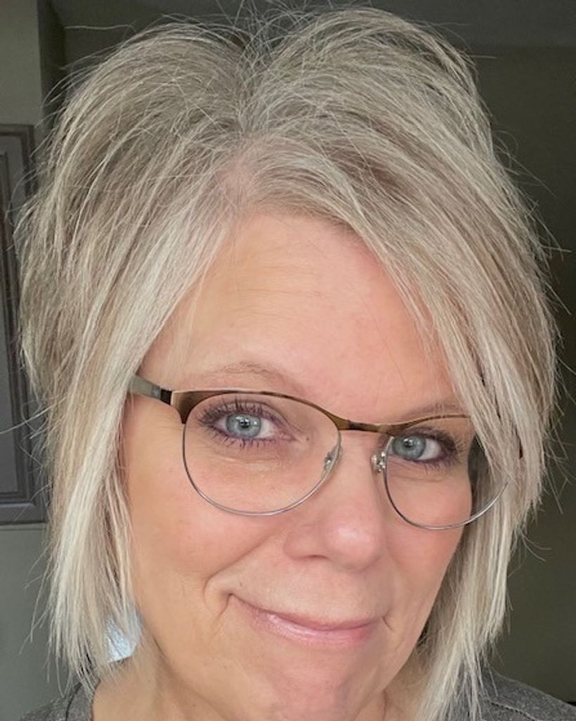 Elaine T. Barnard Profile Photo