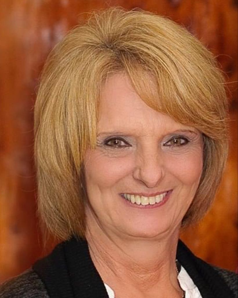 Jan Elaine Vasil Profile Photo