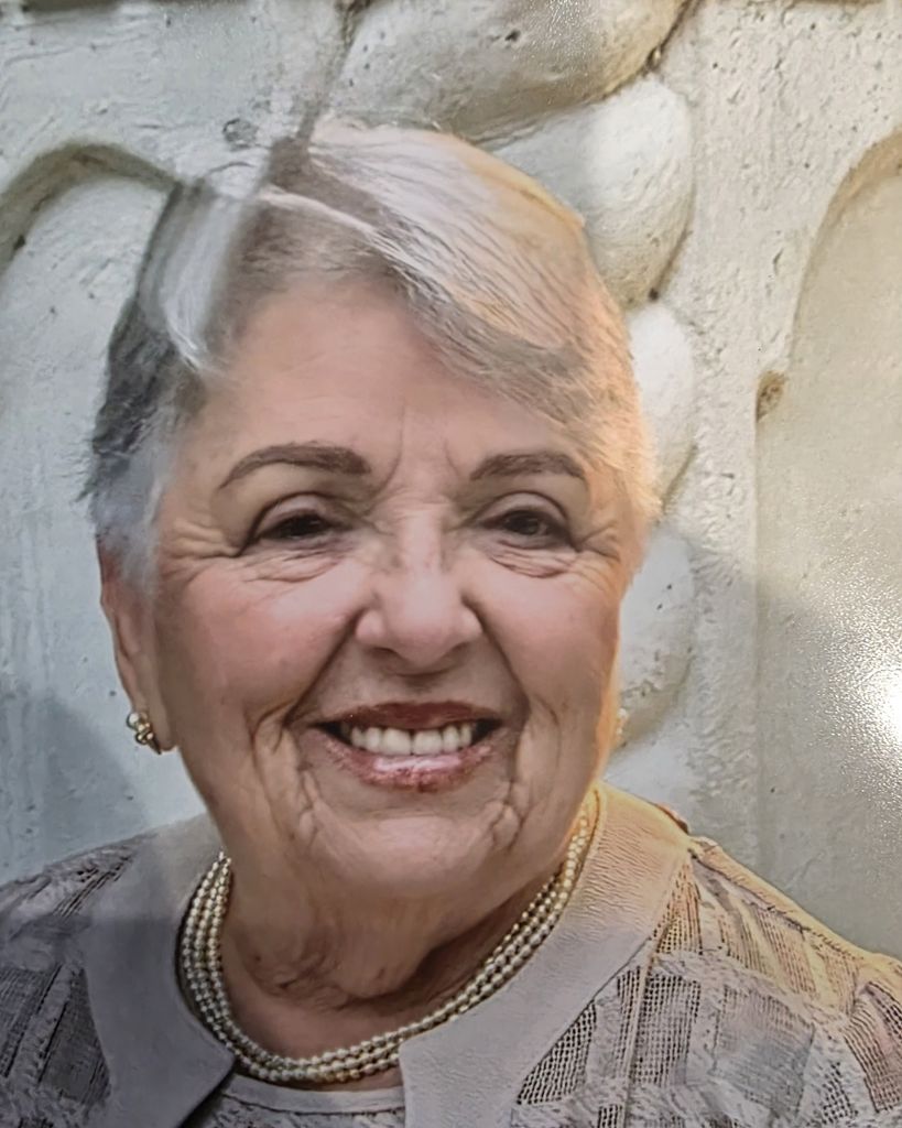 Olga Medina Profile Photo