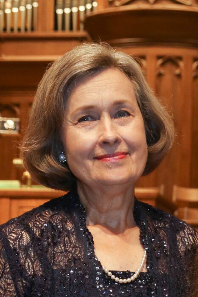 Elaine Ginzel
