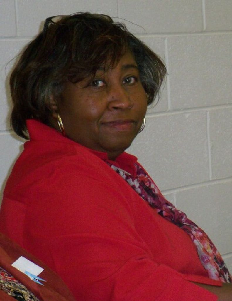 Mary Bond Profile Photo