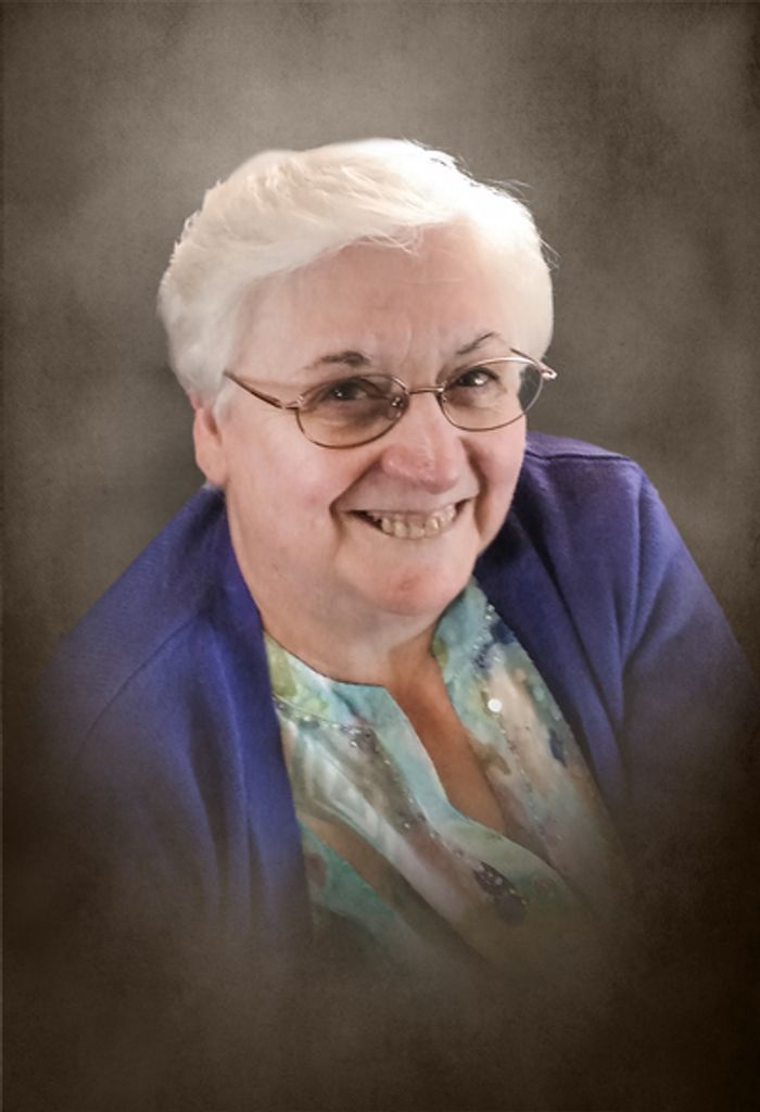 Elizabeth Comes Profile Photo