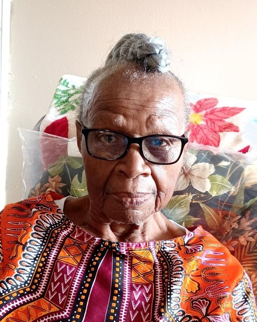 Hilda Gray Suggs Taylor