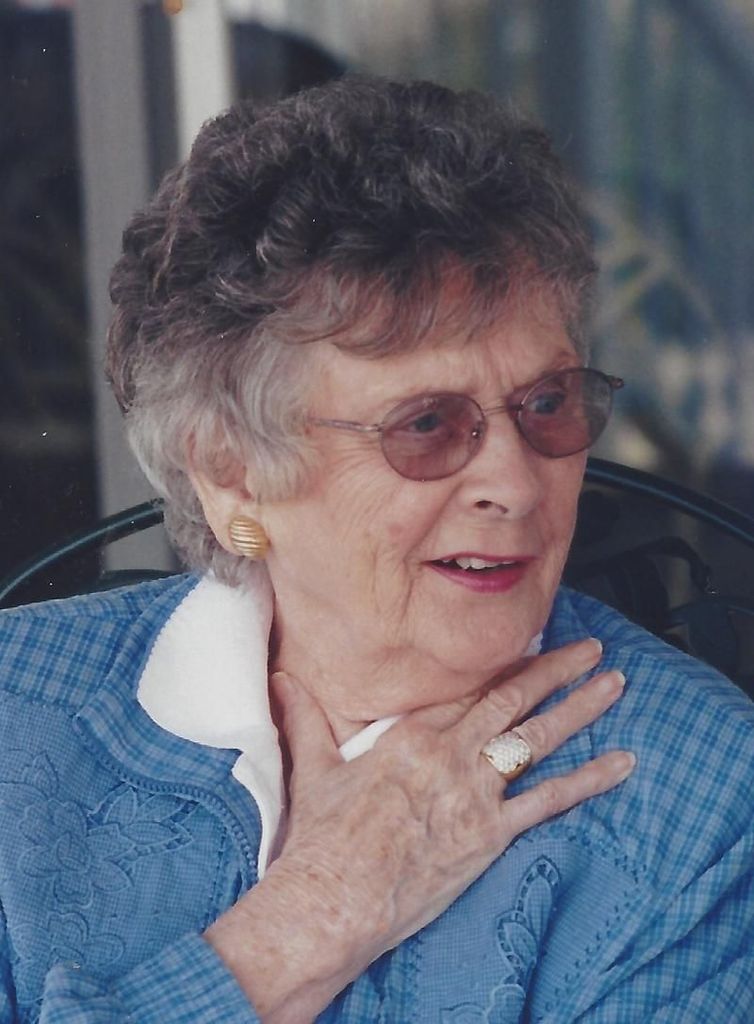 Helen F. (reardon) (serratore) Araskiewicz