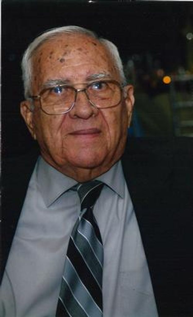 Frank Vigil Profile Photo