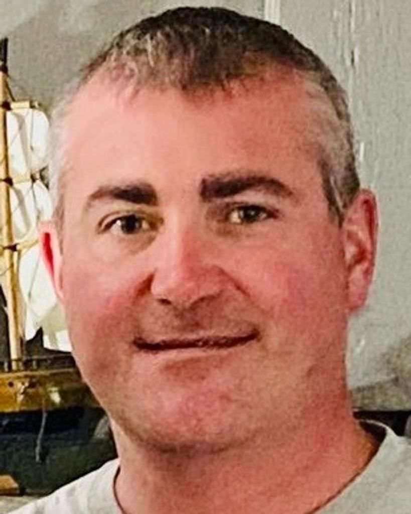 Jeremy L. Graves Profile Photo