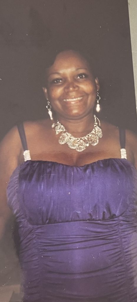 Eltina Charlot Profile Photo