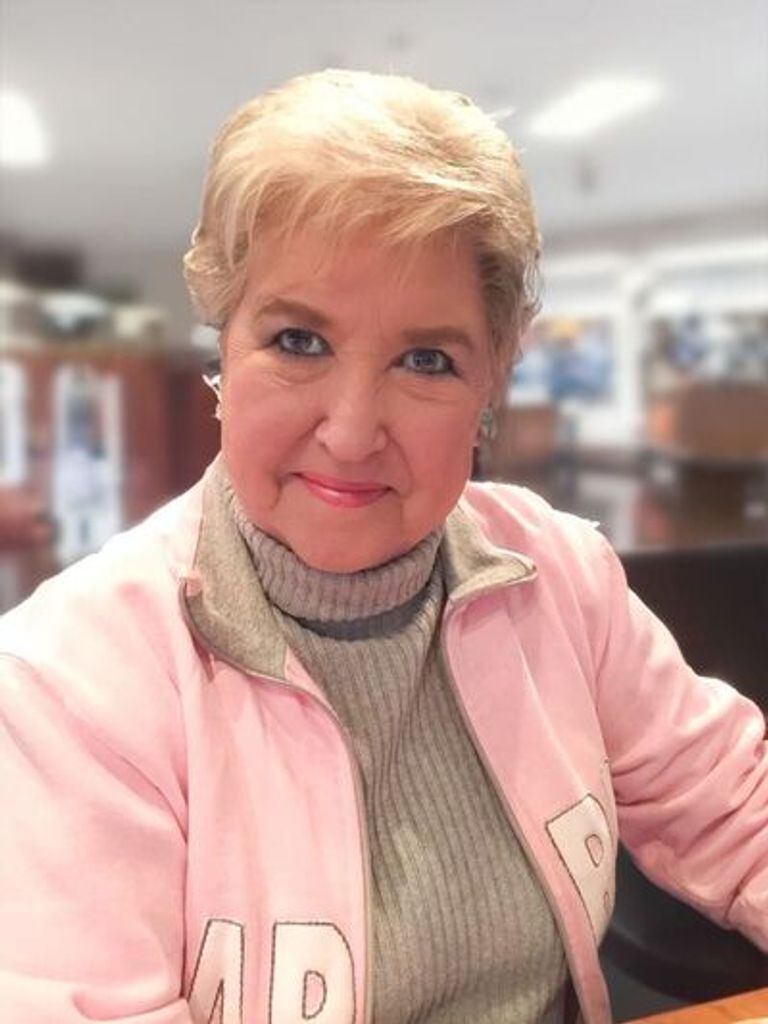 Suzanne Tucker "Shu Shu" Henderson Profile Photo