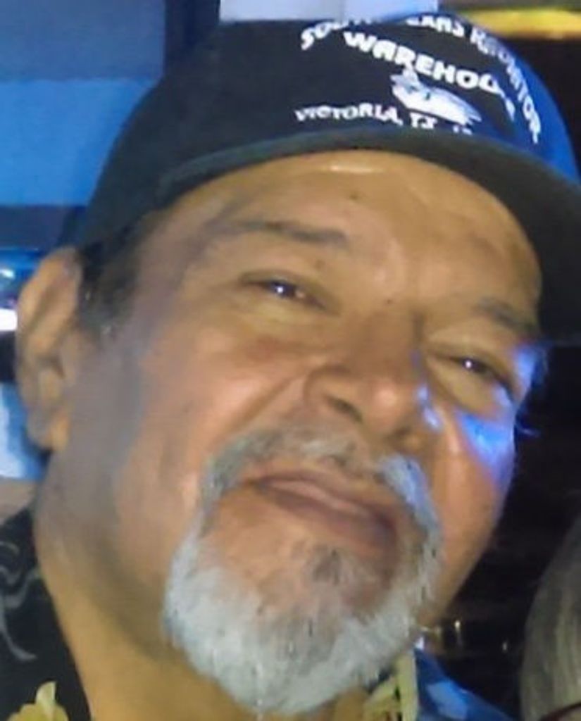 Roberto De La Rosa  Jr. Profile Photo