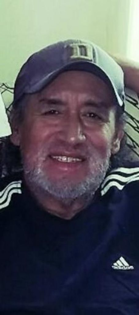 Israel Flores Profile Photo