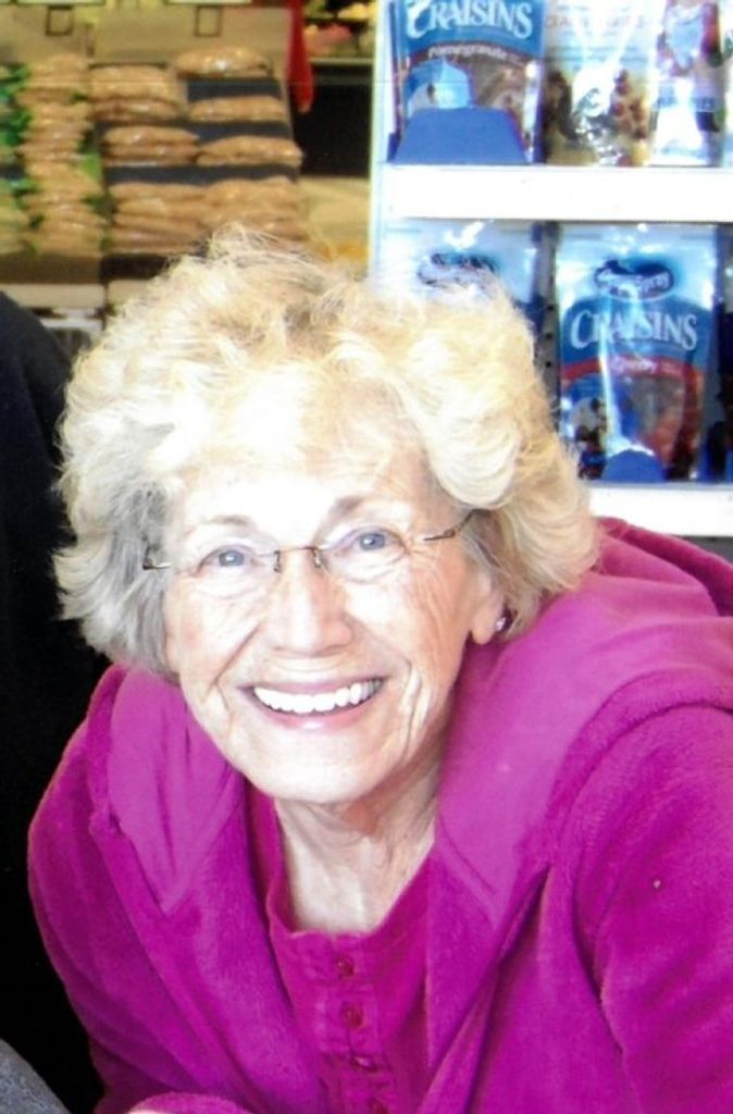 Betty "Lou" Arlene Collins Kerr