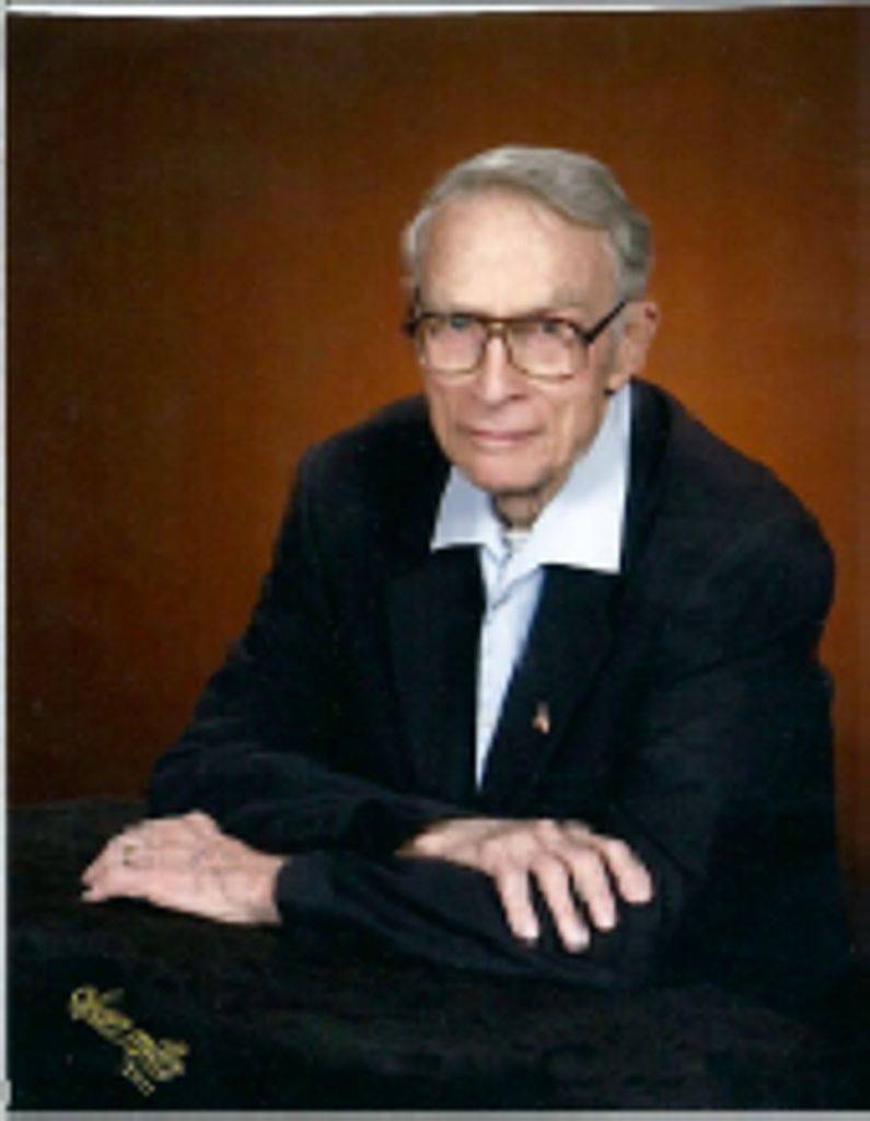 Robert "Bob" Sennett