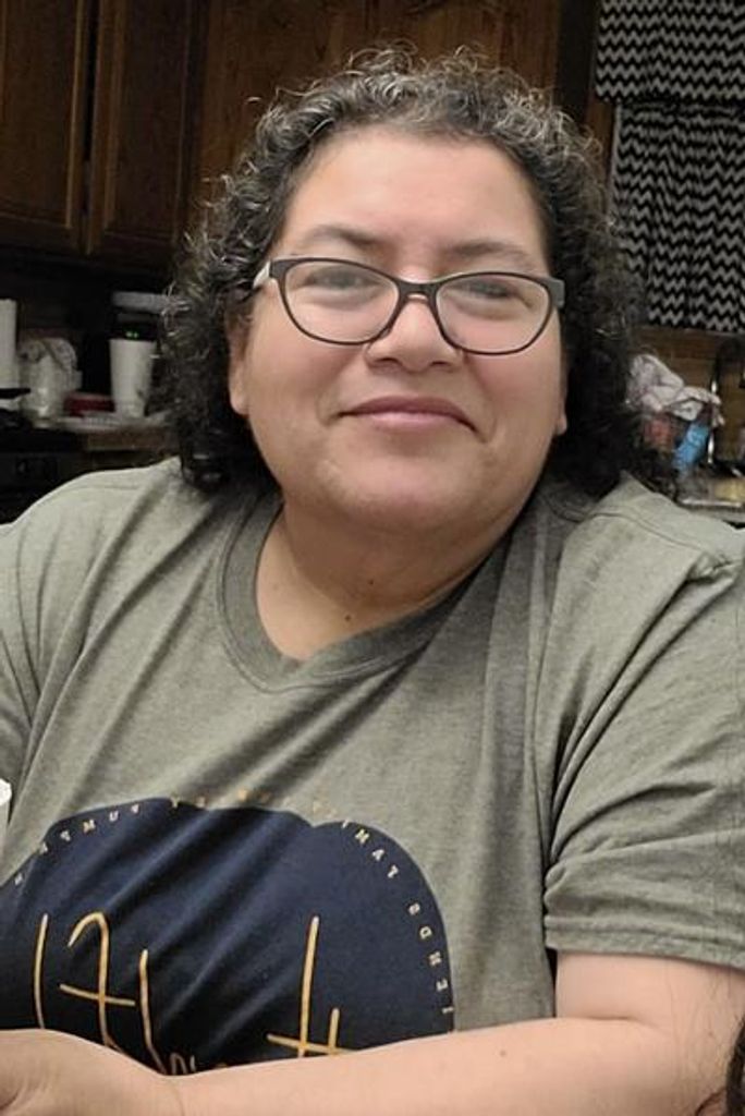 Esther L Hernandez Profile Photo