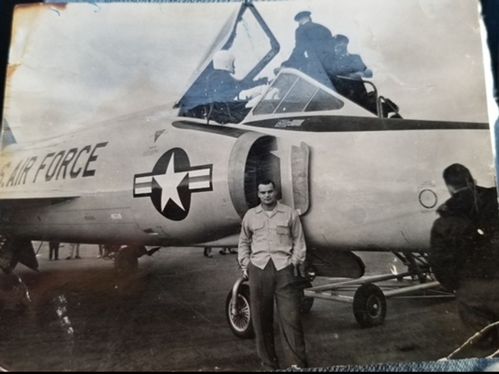 Robert Leroy Burnett Profile Photo