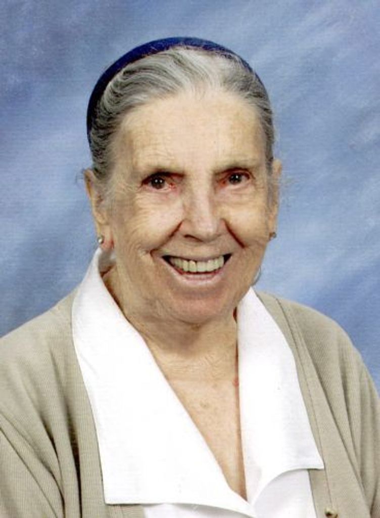 Dolores  Smith