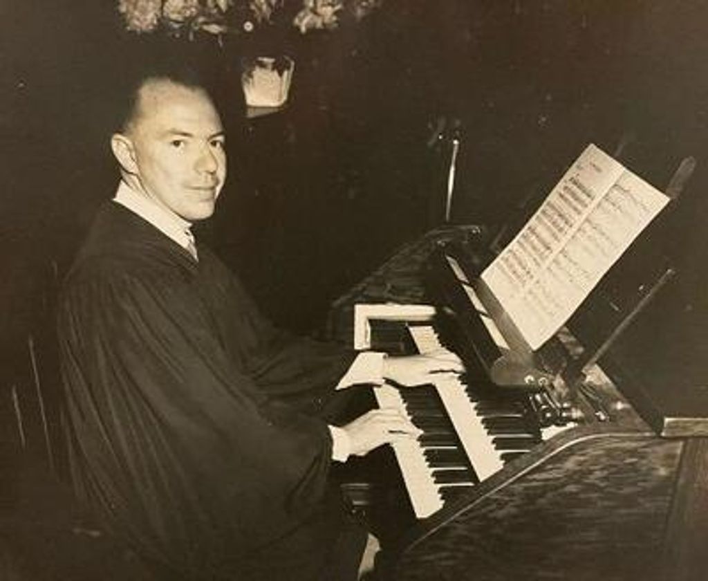 Lewis Davis Long Profile Photo