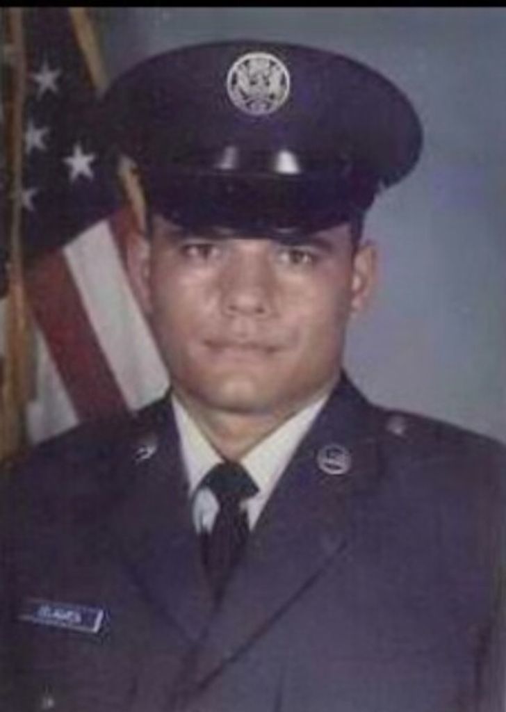 Daniel De La Garza Profile Photo